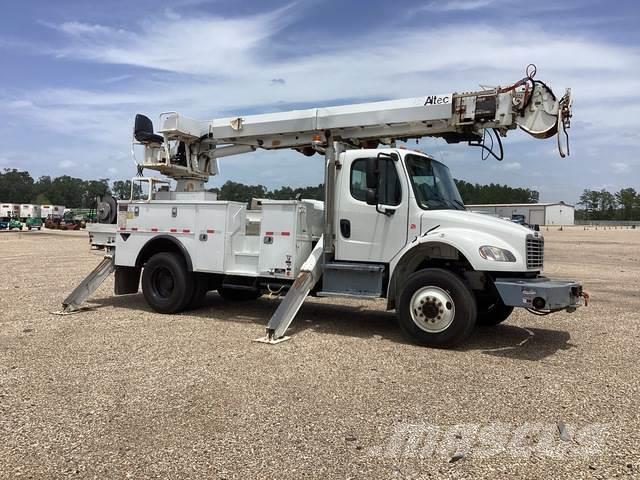 Freightliner M2106 Camiones de perforación móvil