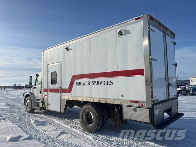 Freightliner M2106 Caja abierta/laterales abatibles