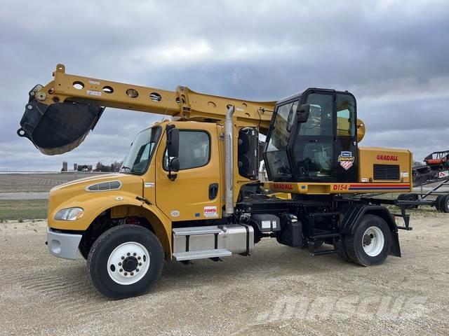 Freightliner M2106 Excavadoras de ruedas