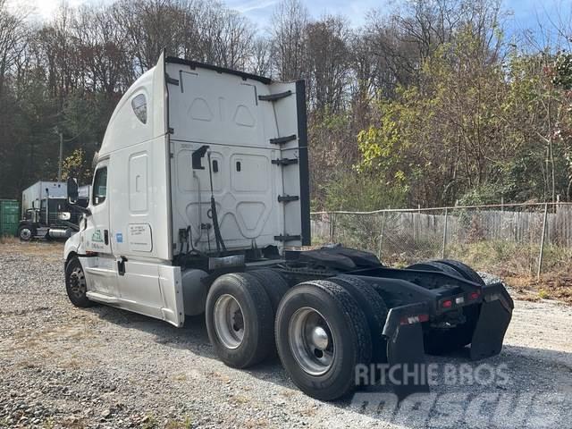 Freightliner PT126SLP Camiones tractor