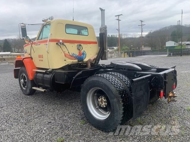 GMC Brigadier Camiones tractor