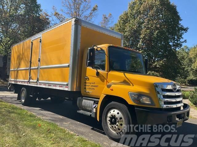 Hino 268 Camiones con caja de remolque