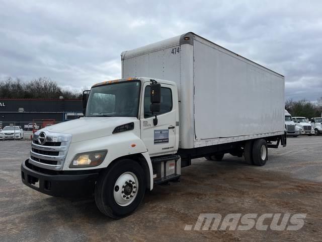 Hino 268 Camiones con caja de remolque