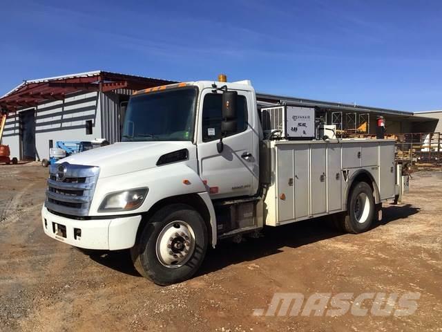 Hino 338 Vehículos municipales multiusos