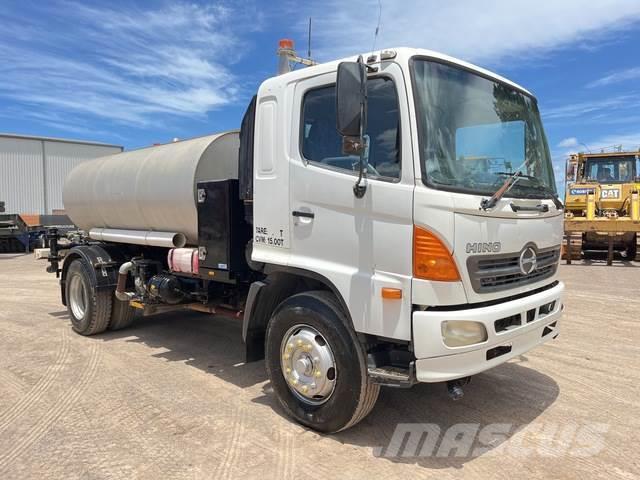 Hino FG1J Camiones cisterna