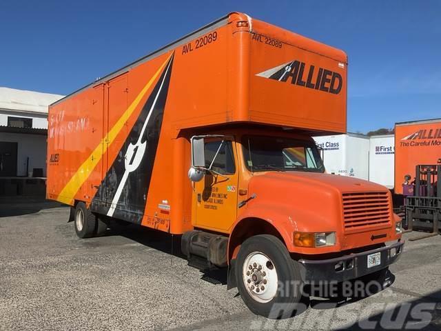 International 4900 Camiones con caja de remolque