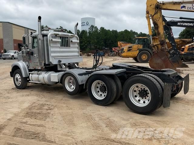 International 5900i Camiones tractor