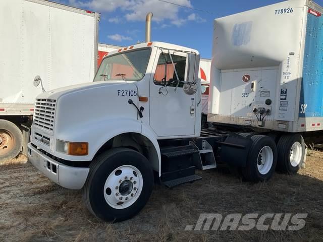 International 8100 Camiones tractor