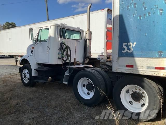 International 8100 Camiones tractor