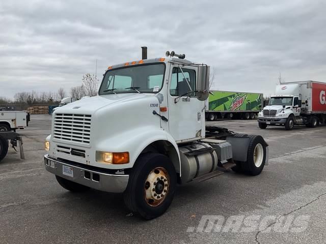 International 8100 Camiones tractor