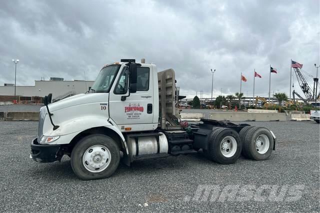 International 8600 Camiones tractor