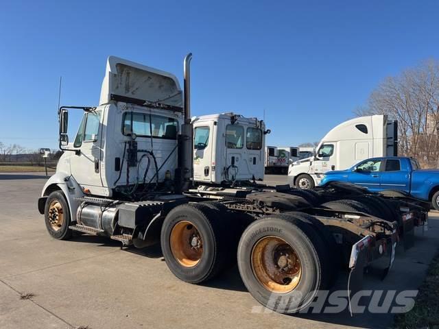 International 8600 Camiones tractor