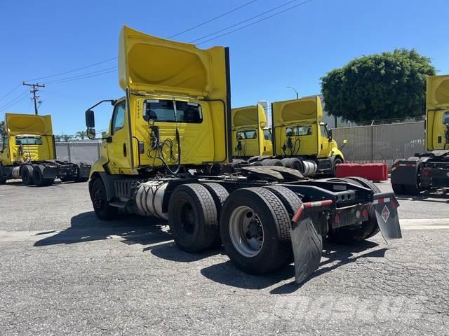 International RH613 Camiones tractor