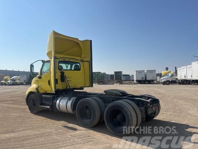 International RH613 Camiones tractor