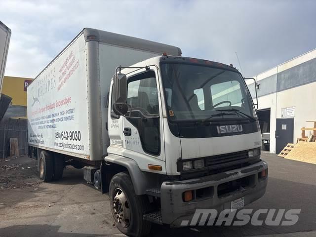 Isuzu FTR Camiones con caja de remolque