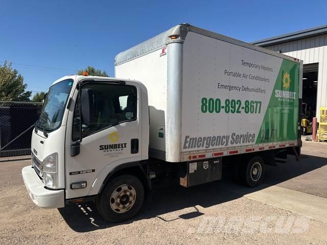 Isuzu NPR Camiones con caja de remolque