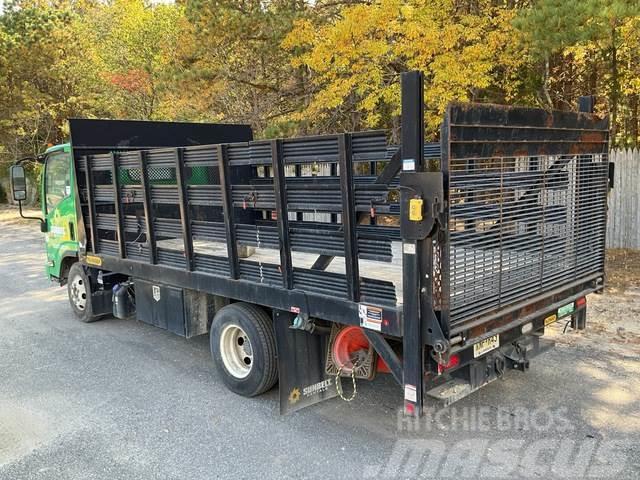 Isuzu NPR Camiones de cama baja