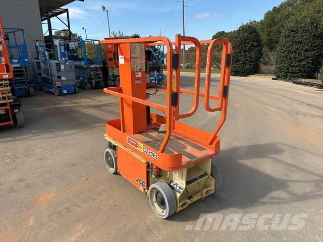 JLG 1230ES Plataformas con jaula de elevación