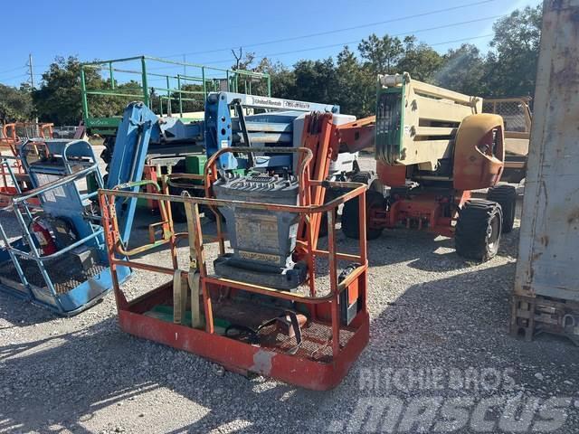 JLG 450AJ Plataformas con brazo de elevación manual