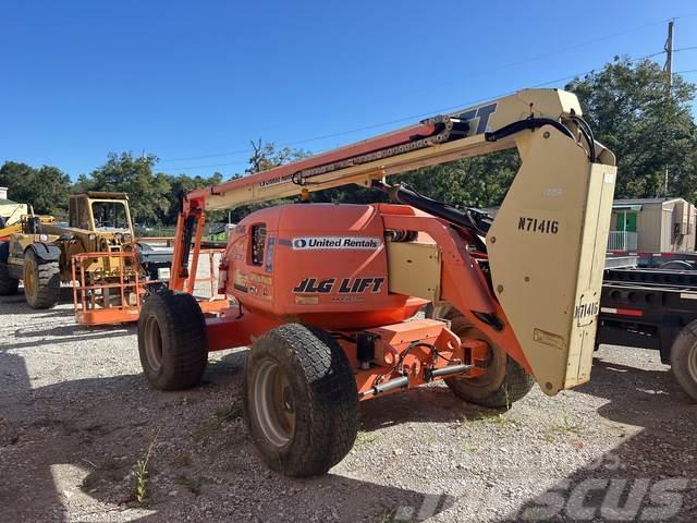 JLG 600AJ Plataformas con brazo de elevación manual