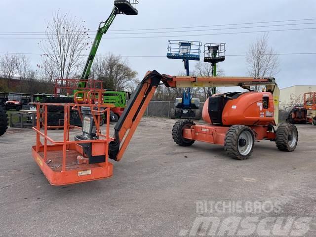 JLG 600AJ Plataformas con brazo de elevación manual