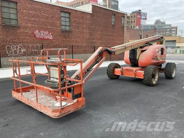 JLG 600AJ Plataformas con brazo de elevación manual