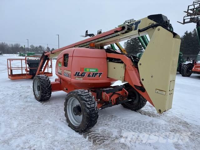 JLG 600AJ Plataformas con brazo de elevación manual