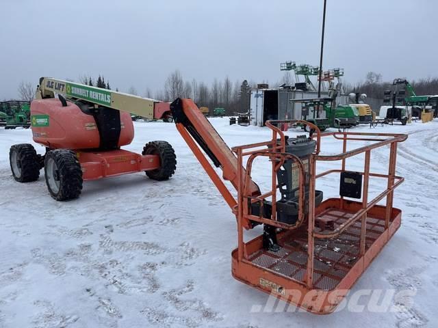 JLG 600AJ Plataformas con brazo de elevación manual