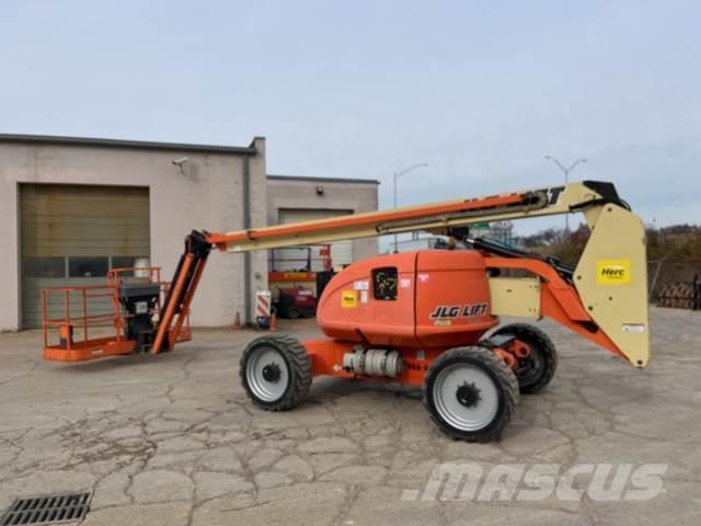 JLG 600AJ Plataformas con brazo de elevación manual