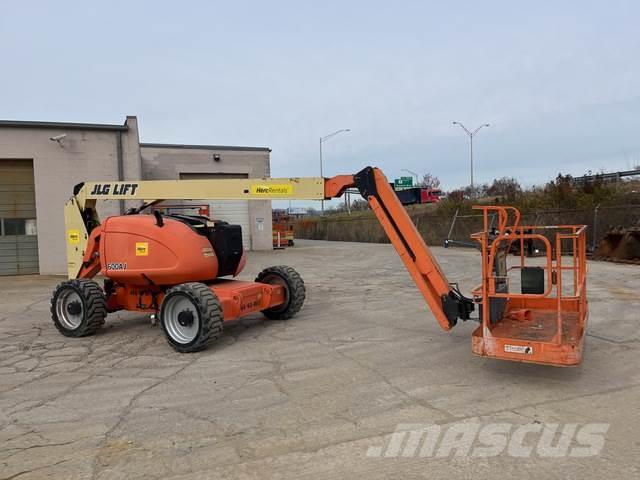 JLG 600AJ Plataformas con brazo de elevación manual