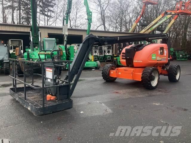 JLG 600AJ Plataformas con brazo de elevación manual