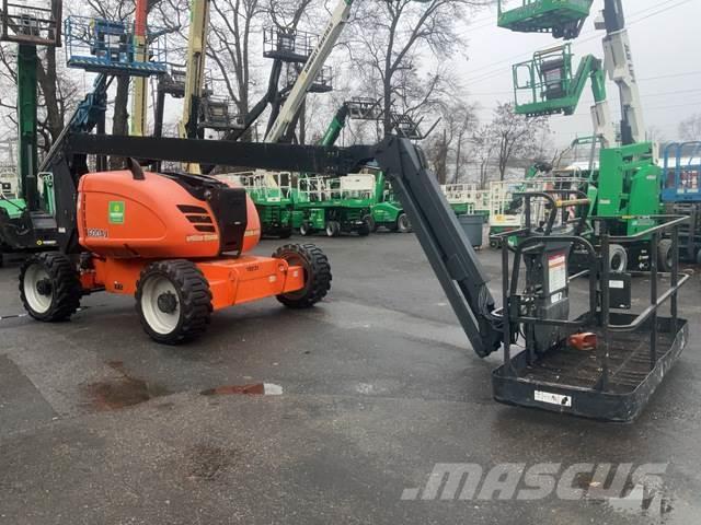 JLG 600AJ Plataformas con brazo de elevación manual