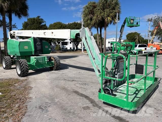 JLG 800AJ Plataformas con brazo de elevación manual