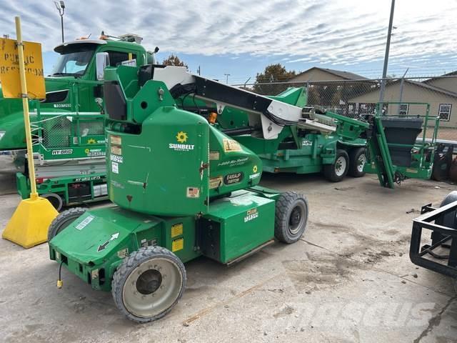 JLG E400AJPN Plataformas con brazo de elevación manual