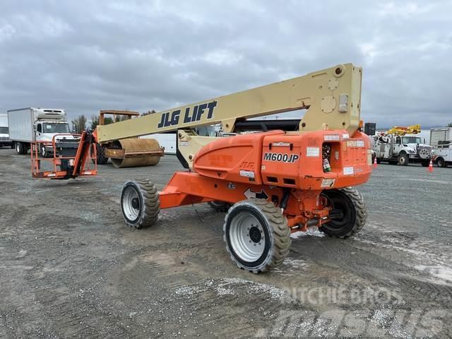 JLG M600JP Otros