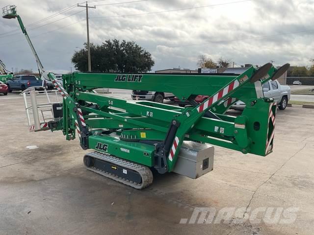 JLG X700AJ Plataformas con brazo de elevación manual