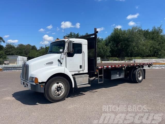 Kenworth T300 Camiones de cama baja