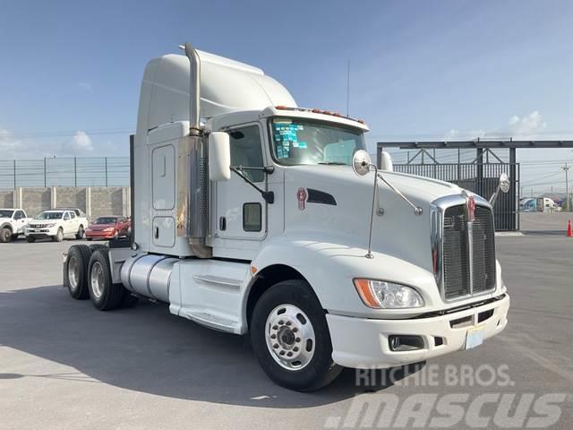 Kenworth T660 Camiones tractor