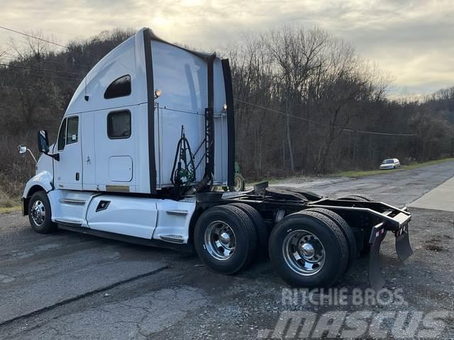 Kenworth T700 Camiones tractor