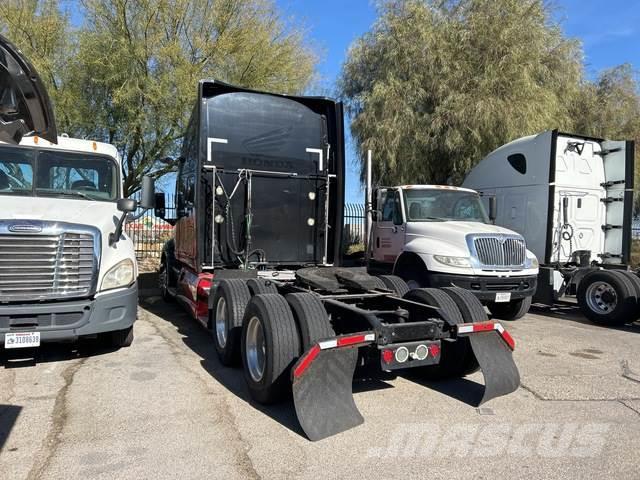 Kenworth T700 Camiones tractor