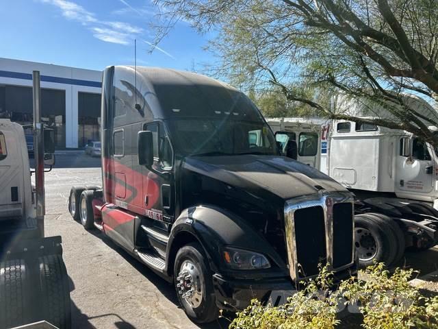 Kenworth T700 Camiones tractor