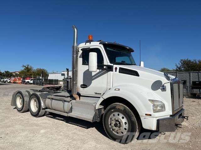 Kenworth T880 Camiones tractor