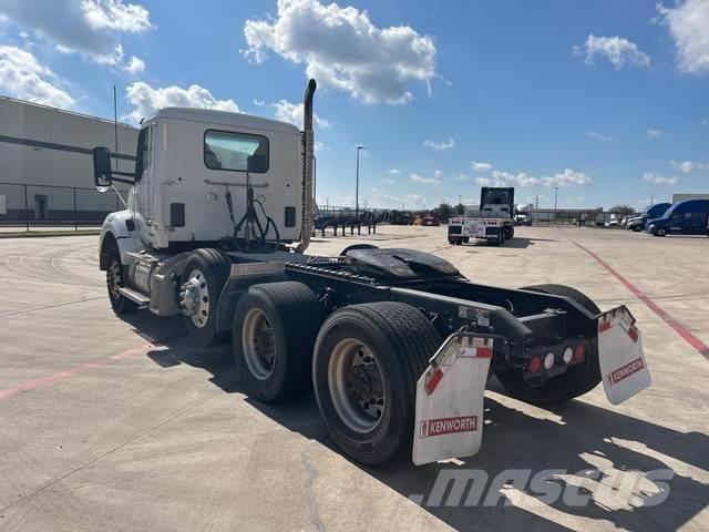 Kenworth T880 Camiones tractor