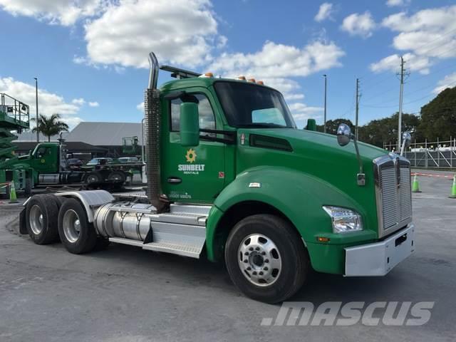 Kenworth T880 Camiones tractor