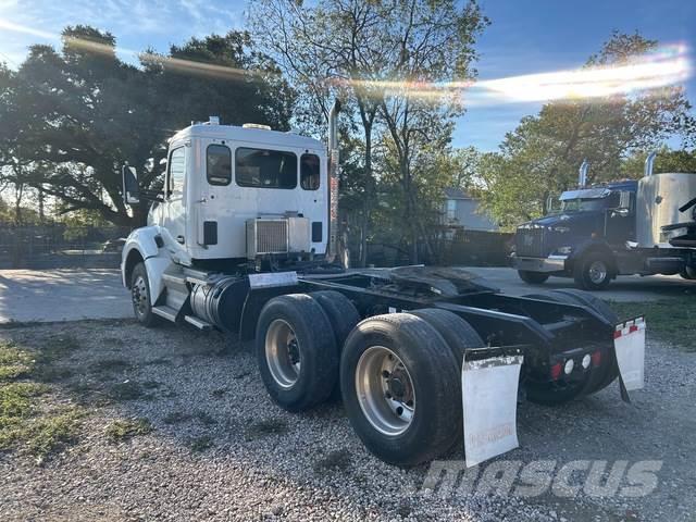 Kenworth T880 Camiones tractor