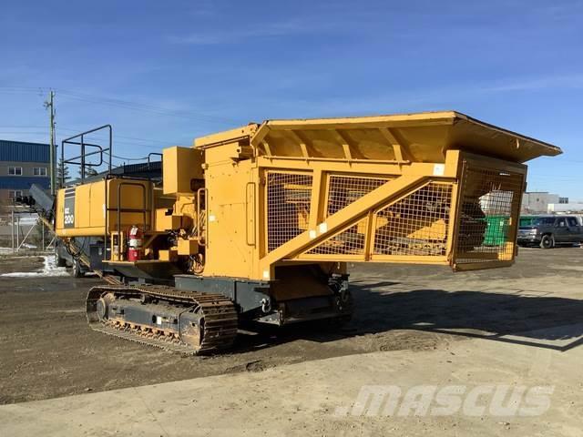 Komatsu BZ200 Machacadoras