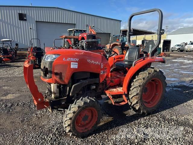 Kubota L2501HST Tractores