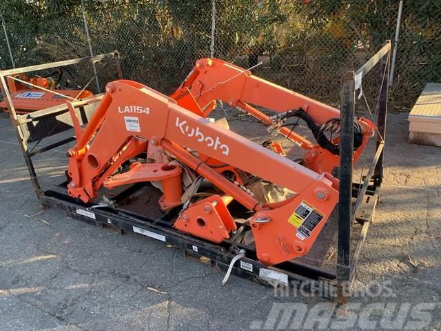 Kubota LA1154A Otros