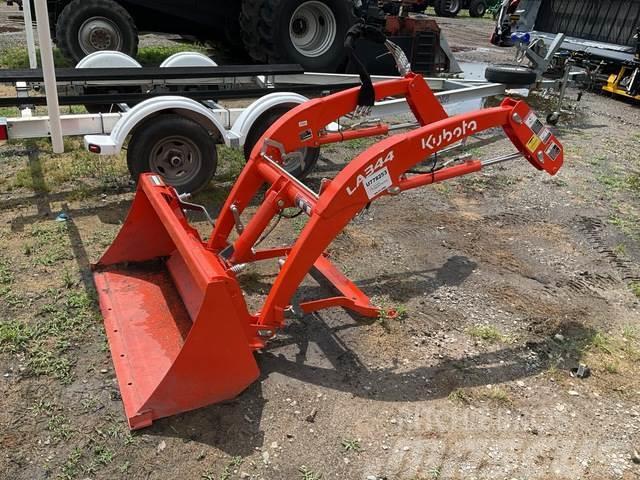 Kubota LA344S Otros