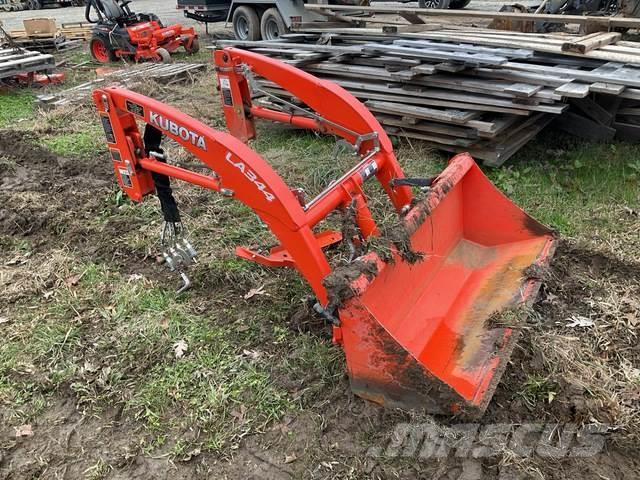 Kubota LA344S Otros